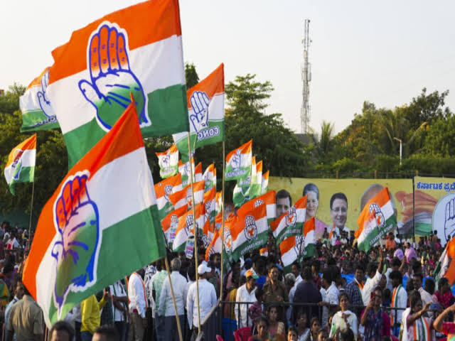 'ये संविधान नष्ट करने की साजिश…', आरएसएस के बयान पर बिगड़ी कांग्रेस, भाजपा को भी घेरा